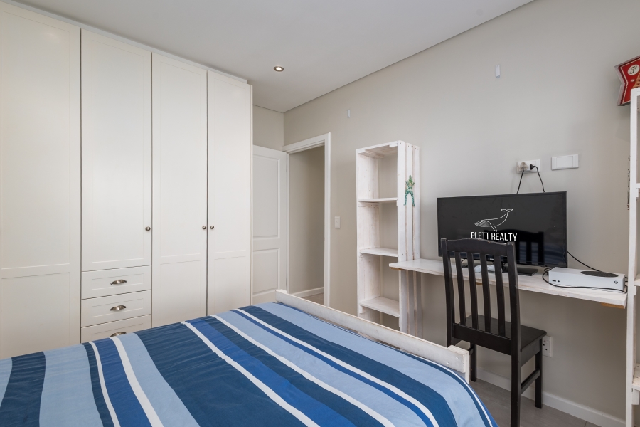 3 Bedroom Property for Sale in Whale Rock Gardens Western Cape